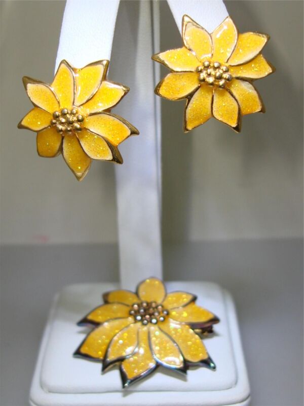Vintage yellow enamel poinsettia pin and earrings set