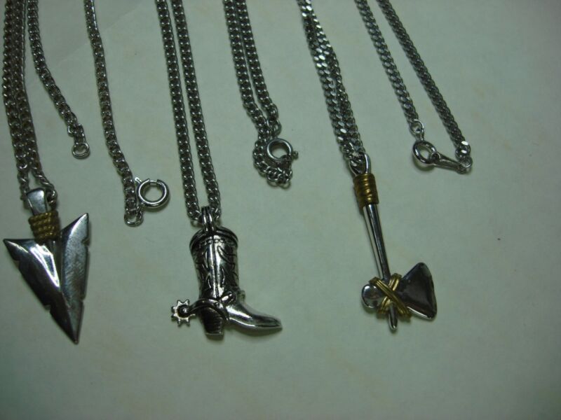 Set of three Western-style pendants with 18-inch chains