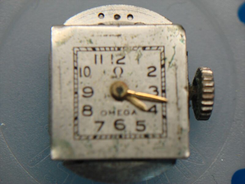 Vintage Omega ladies wristwatch movement, 17 jewels, for parts or repair