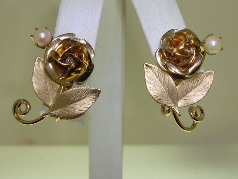 Vintage Charles Reis gold filled freshwater pearl screw back earrings