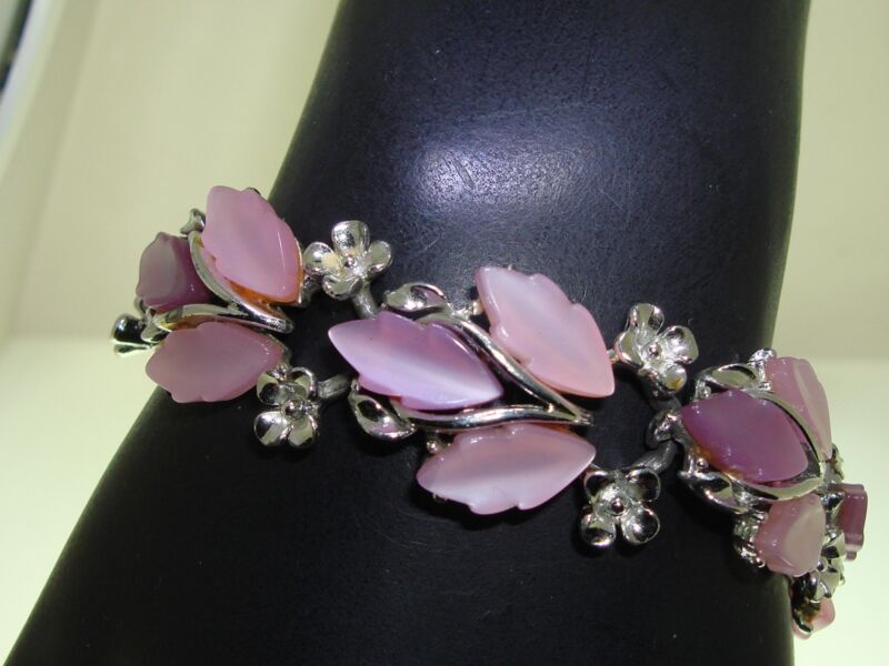 Vintage 1960s Lucite Leaf Bracelet - Pastel Pink & Lavender Floral Design