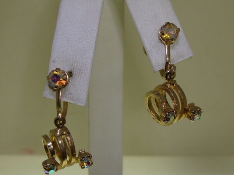 Vintage 1960s gold tone AB rhinestone swirl screw back earrings