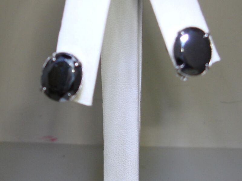 Vintage 1970s Sterling Silver Hematite Screw Back Earrings