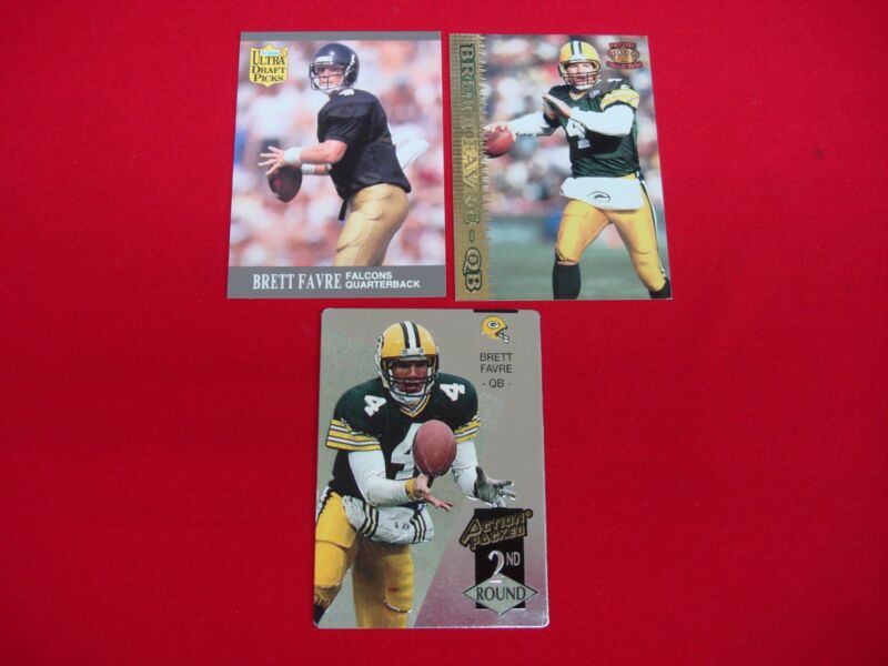 Brett Favre football card lot with two rookie cards and one foil card