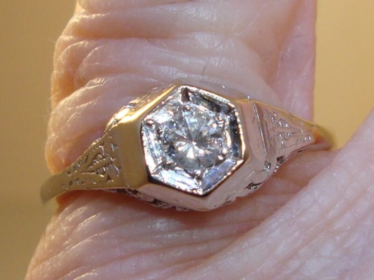 Art Deco 14K gold filigree diamond ring, size 5.75