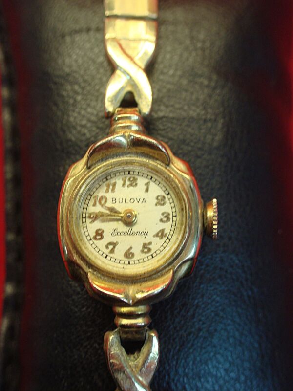 Vintage Bulova Excellence Ladies Watch – 10K Gold Filled Case & 21 Jewel Movement