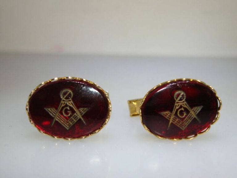 Vintage 1961 Masonic Cufflinks - Etched Red Glass & Gold Tone