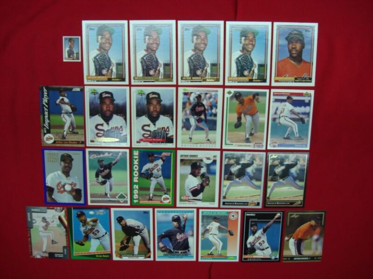 Collection of 25 Arthur Rhodes baseball cards