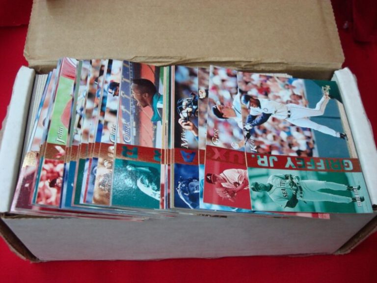 1994 Select Baseball Card Set (420 Cards) - Hand Collated