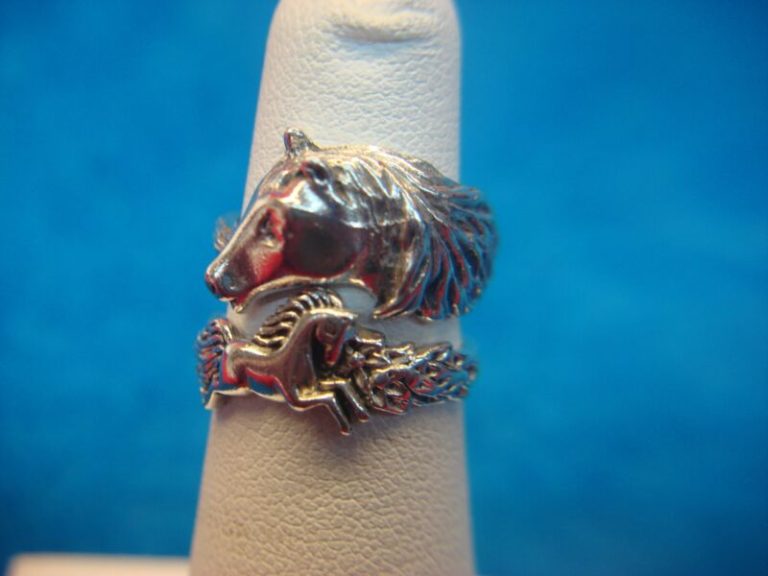 Vintage Mr. Ed Sterling Silver Rings (Size 4, Pair) – Excellent Condition