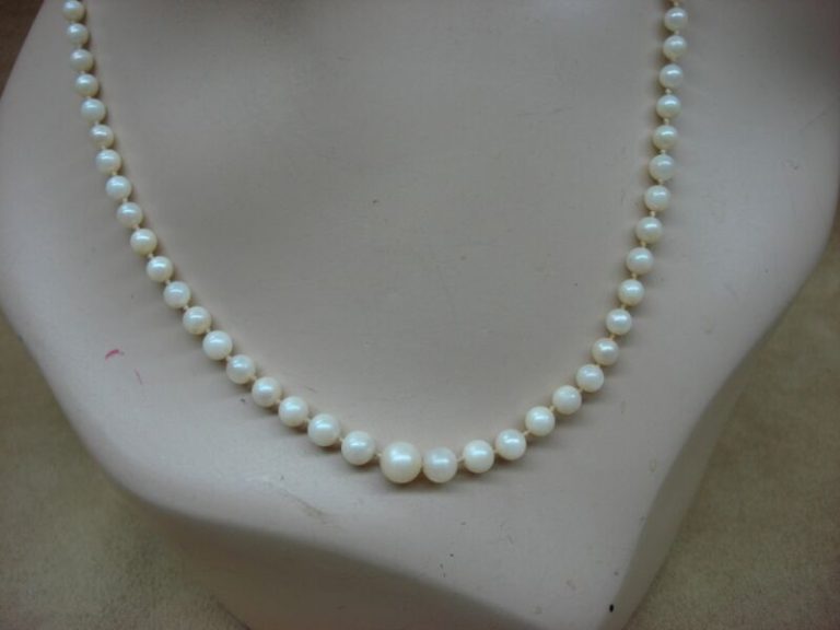 Vintage 1930s-40s Sterling Glass Pearl Necklace (20″) – Cream & Filigree