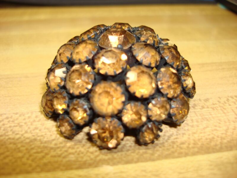 Vintage Warner Foiled Rhinestone Dome Pin - Amber Orange