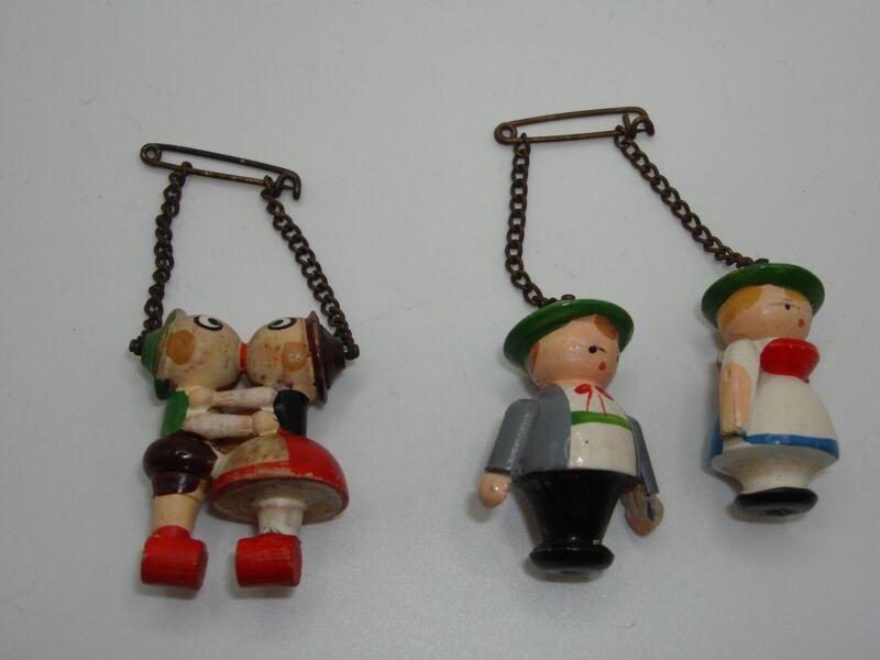 Vintage Erzgebirge Putz Souvenir Figurine Pins - German Couple & Kissing Pair
