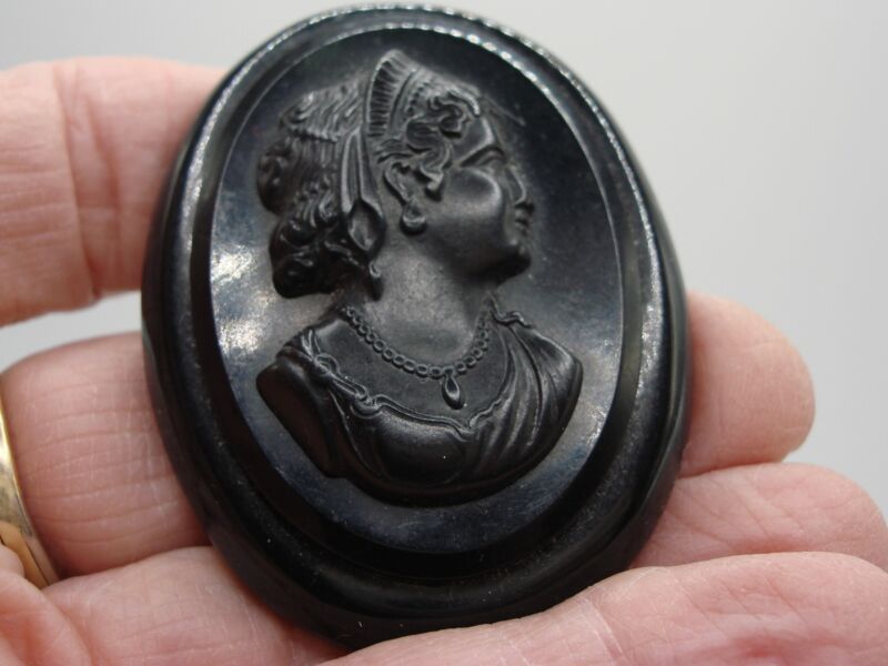 Antique Art Deco Bakelite Cameo Brooch - Estate Find