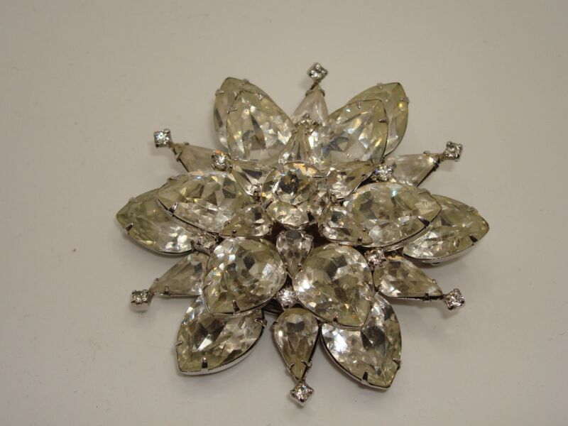 Vintage Mid-Century Lead Crystal Brooch with Foiled Design