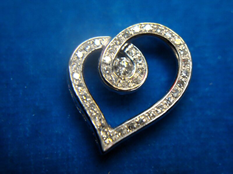 10K white gold heart pendant with diamonds