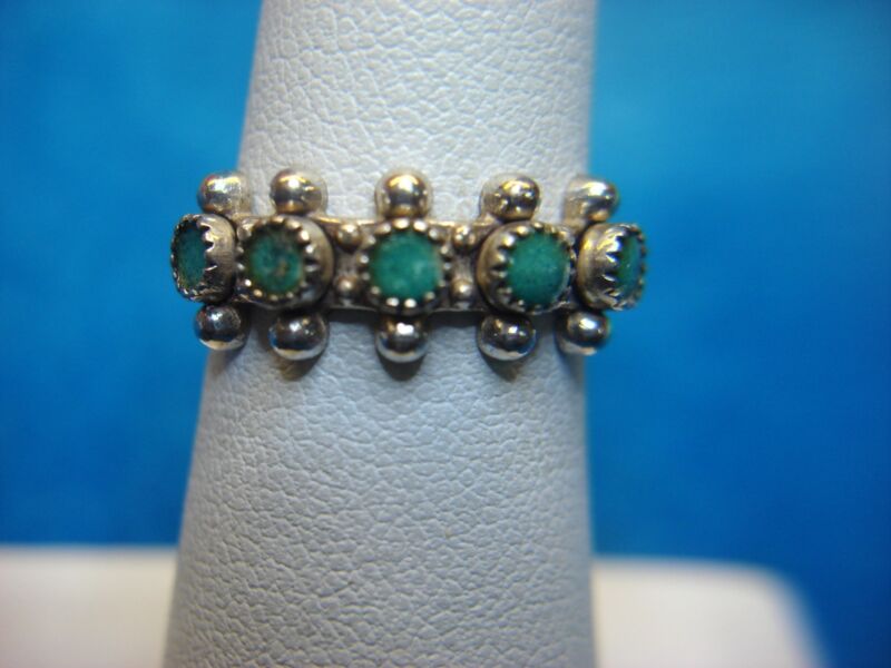 Vintage Zuni sterling silver ring with green turquoise stone, size 5 1/2