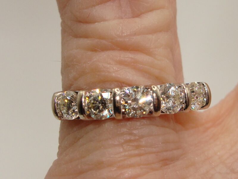 14K white gold diamond band ring