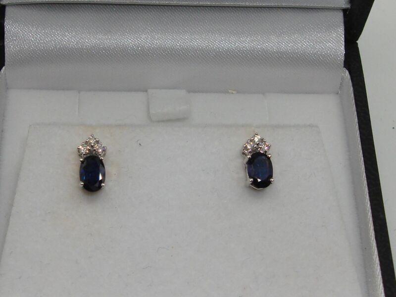 Elegant 14K white gold sapphire and diamond earrings (1.2+ CTW)