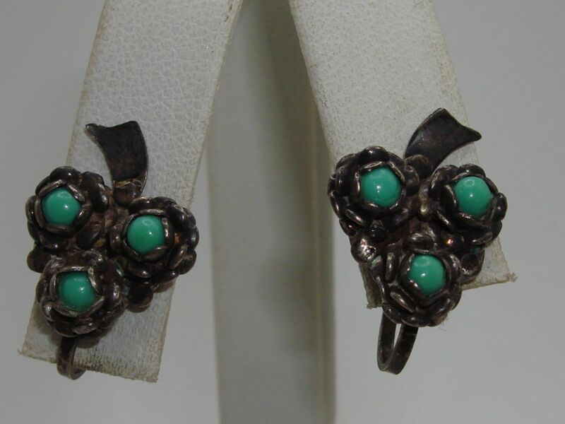 Vintage Zuni silver screwback earrings with turquoise stones