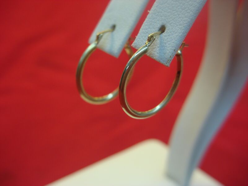 10K yellow gold hoop earrings