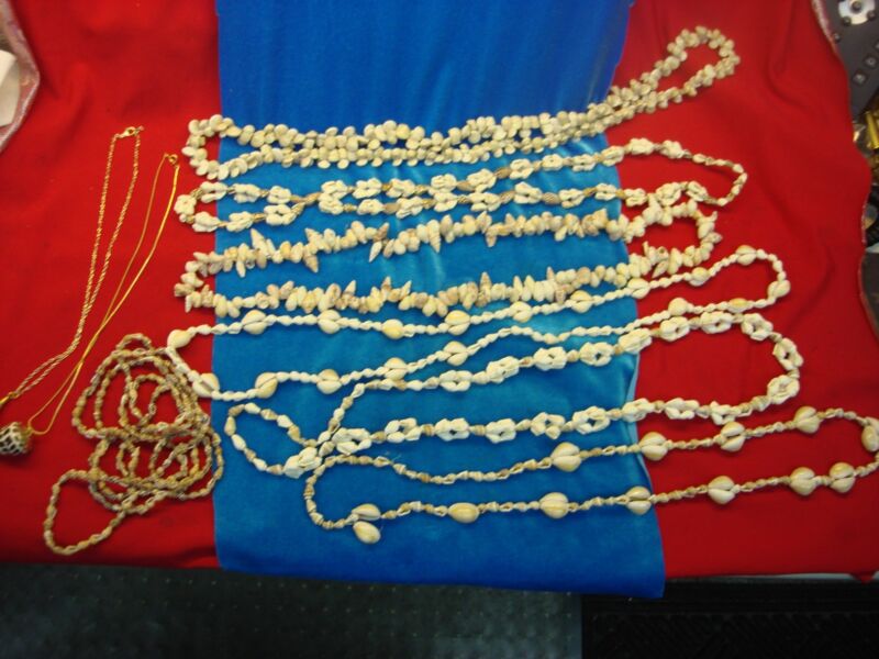 Vintage estate shell jewelry necklace collection lot