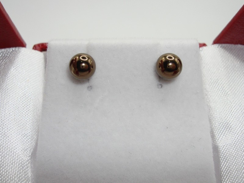 14k solid gold stud earrings