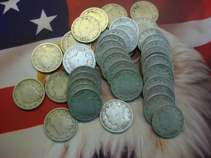 Vintage Liberty V Nickels (40-Coin Roll) - Excellent Condition, No Junkers