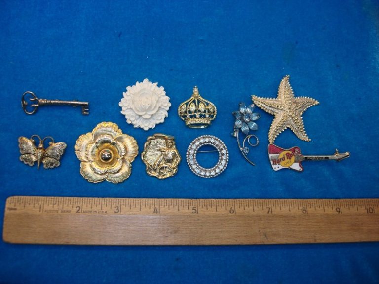 Vintage Costume Pin Lot of 10