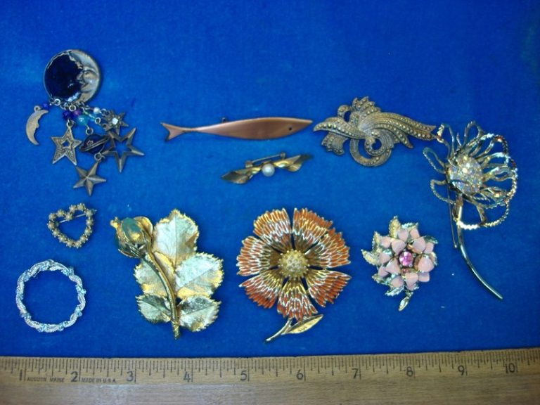 Vintage costume pins, estate jewelry collection
