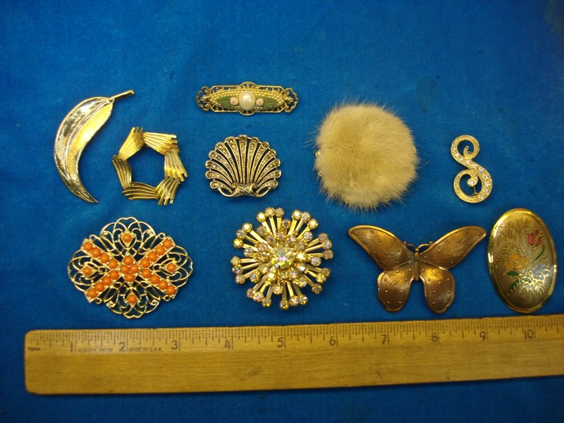Vintage estate jewelry lot of 10 unique costume pins