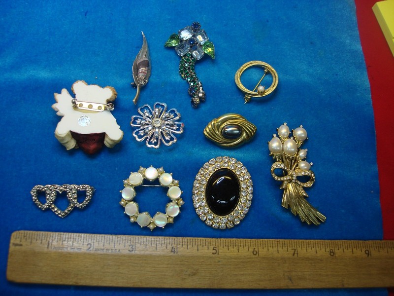 Vintage estate jewelry lot of 10 unique costume pins