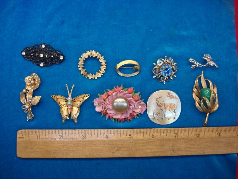 10 unique vintage costume pins, estate jewelry collection