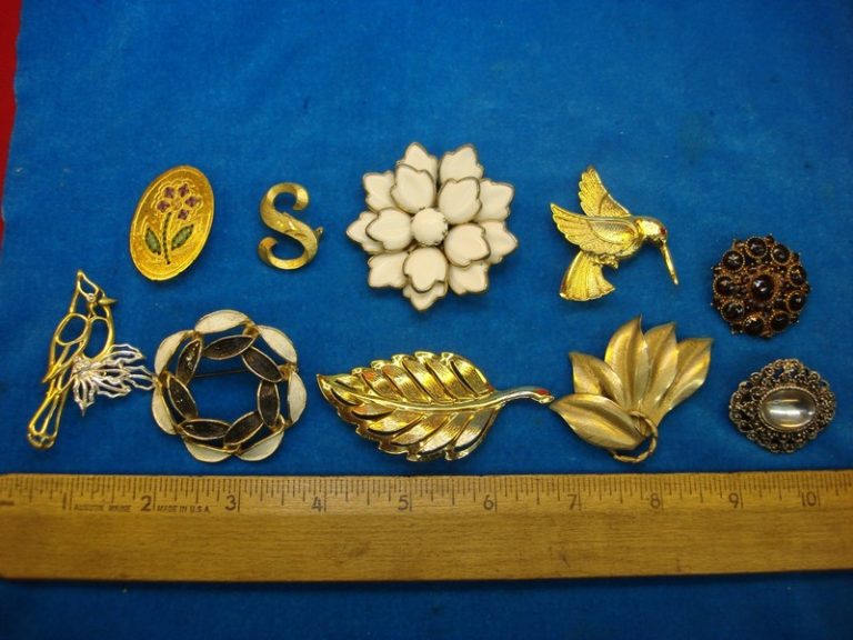 Vintage costume pin lot of 10, unique designs