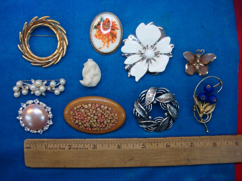 Set of 10 vintage sports themed costume pins