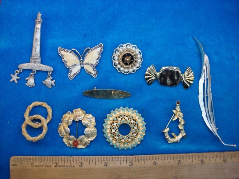 Vintage estate jewelry lot of 10 unique costume pins