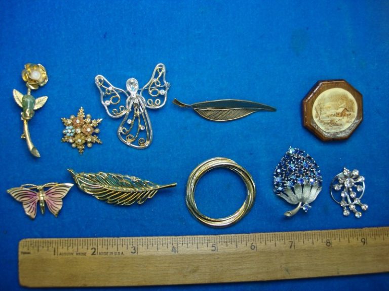 Lot of 10 vintage costume pins, unique designs