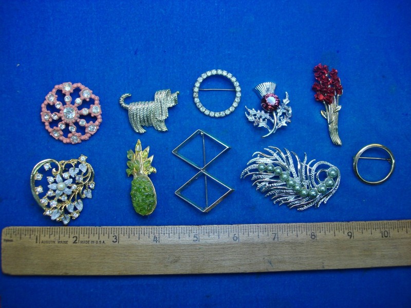 Vintage estate jewelry lot of 10 unique costume pins