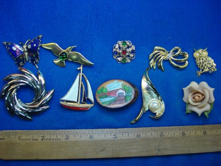 Vintage Costume Pin Lot of 10