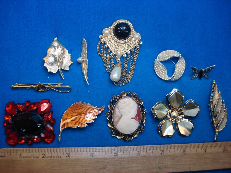 Vintage estate jewelry lot of 10 unique costume pins