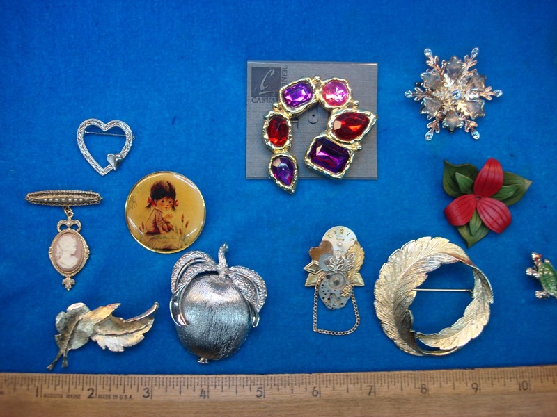 Vintage costume pins lot of 10, unique collectible and wearable designs