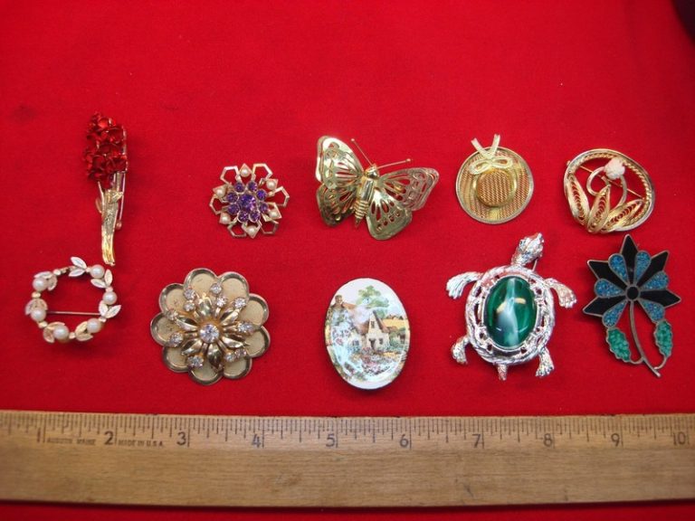 Vintage Costume Pin Lot of 10