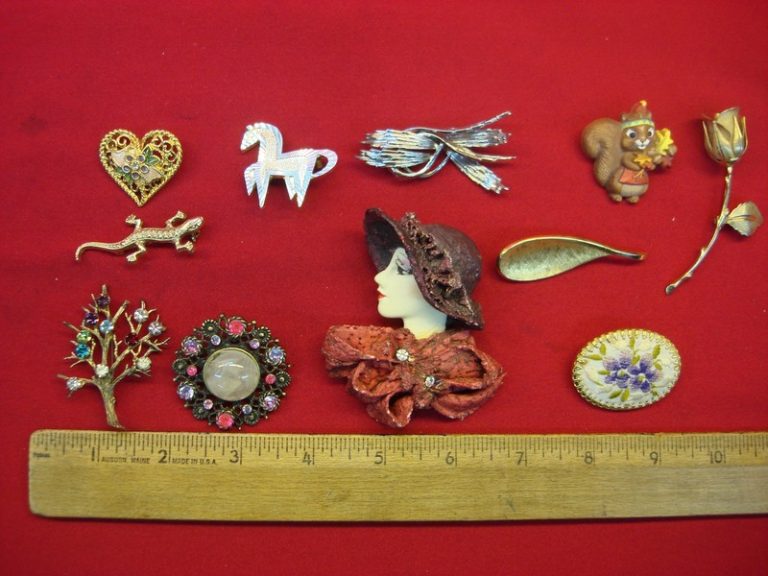 Vintage costume jewelry lot of 10 unique pins