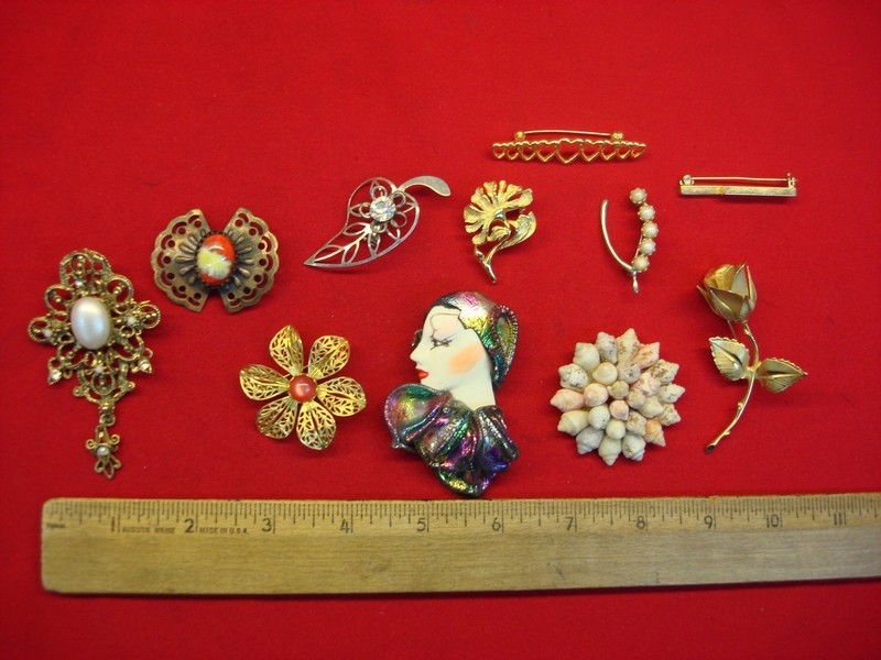 Vintage costume pins, lot of 10 unique and usable