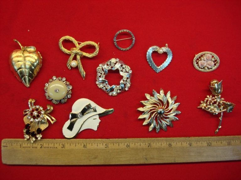 Vintage Costume Pin Lot of 10