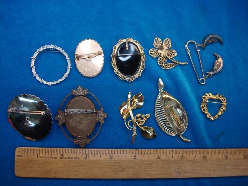 Vintage estate jewelry pin lot of 10