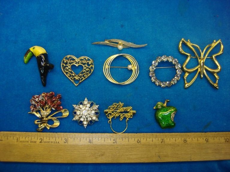 Vintage estate jewelry lot of 10 unique costume pins