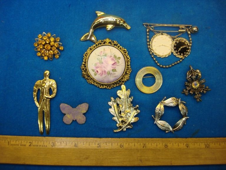 Lot of 10 unique vintage-style costume pins
