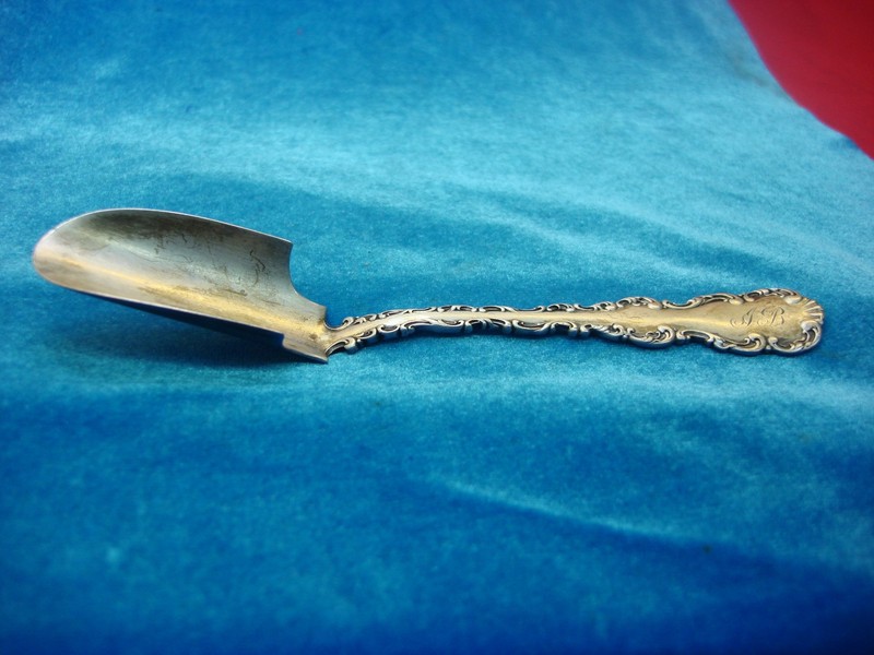 Vintage Whiting 1891 Louis XV Sterling Silver Cheese Scoop