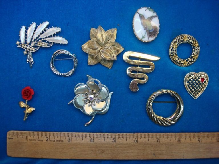 Vintage costume pins, estate jewelry lot of 10 unique pins